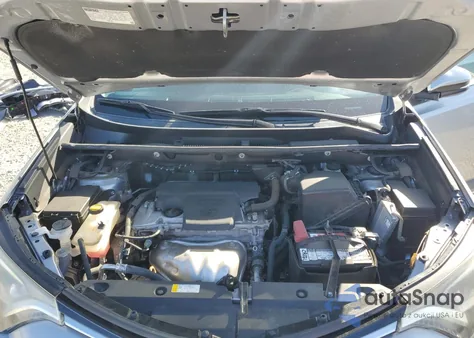 2017 Toyota Rav4 Xle z USA, uszkodzony, nr VIN 2T3WFREVXHW377699